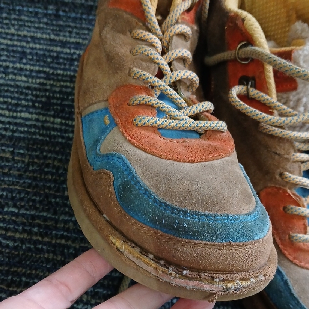 UGG Men's Highlander hi heritage Brown and Blue Sneakers - Picture 6 of 9